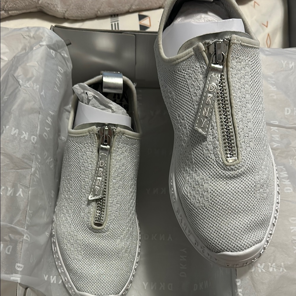 DKNY Mckensie Zipper Sneakers